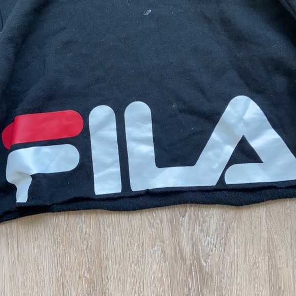 FILA Cropped Hoodie - Picture 3 of 4